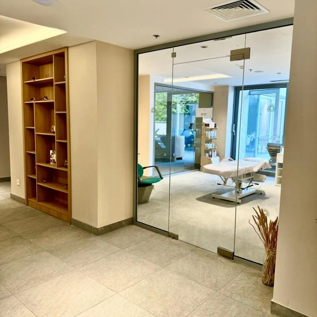 Hotel Poseidon Beach Resort - 5-Star Luxury Experience, Premium Full Board Golden Sands