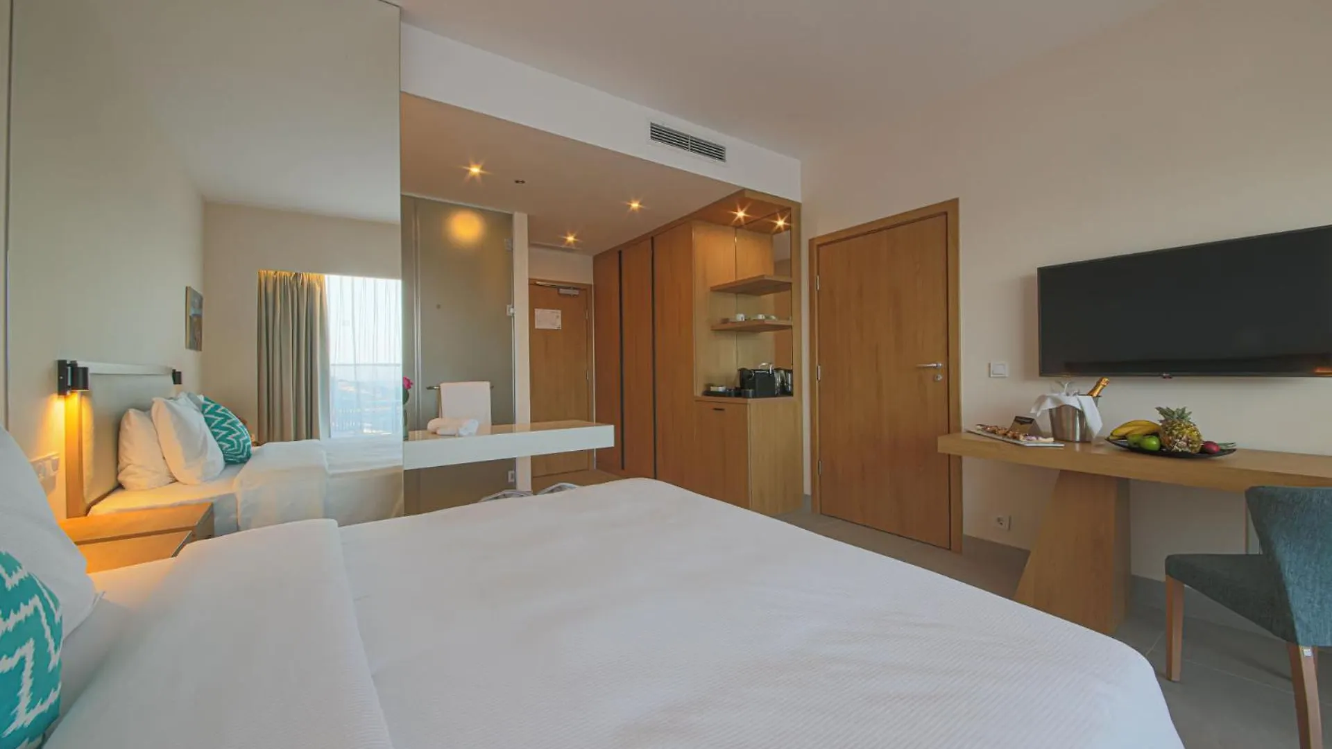 Poseidon Beach Resort - 5-Star Luxury Experience, Premium Full Board Golden Sands 5*,